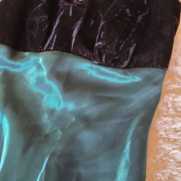 All‎ That Jazz Elegant Black Velvet & Green Maxi Dress Size 3 Y2k Prom Wimsigoth - Picture 10 of 12